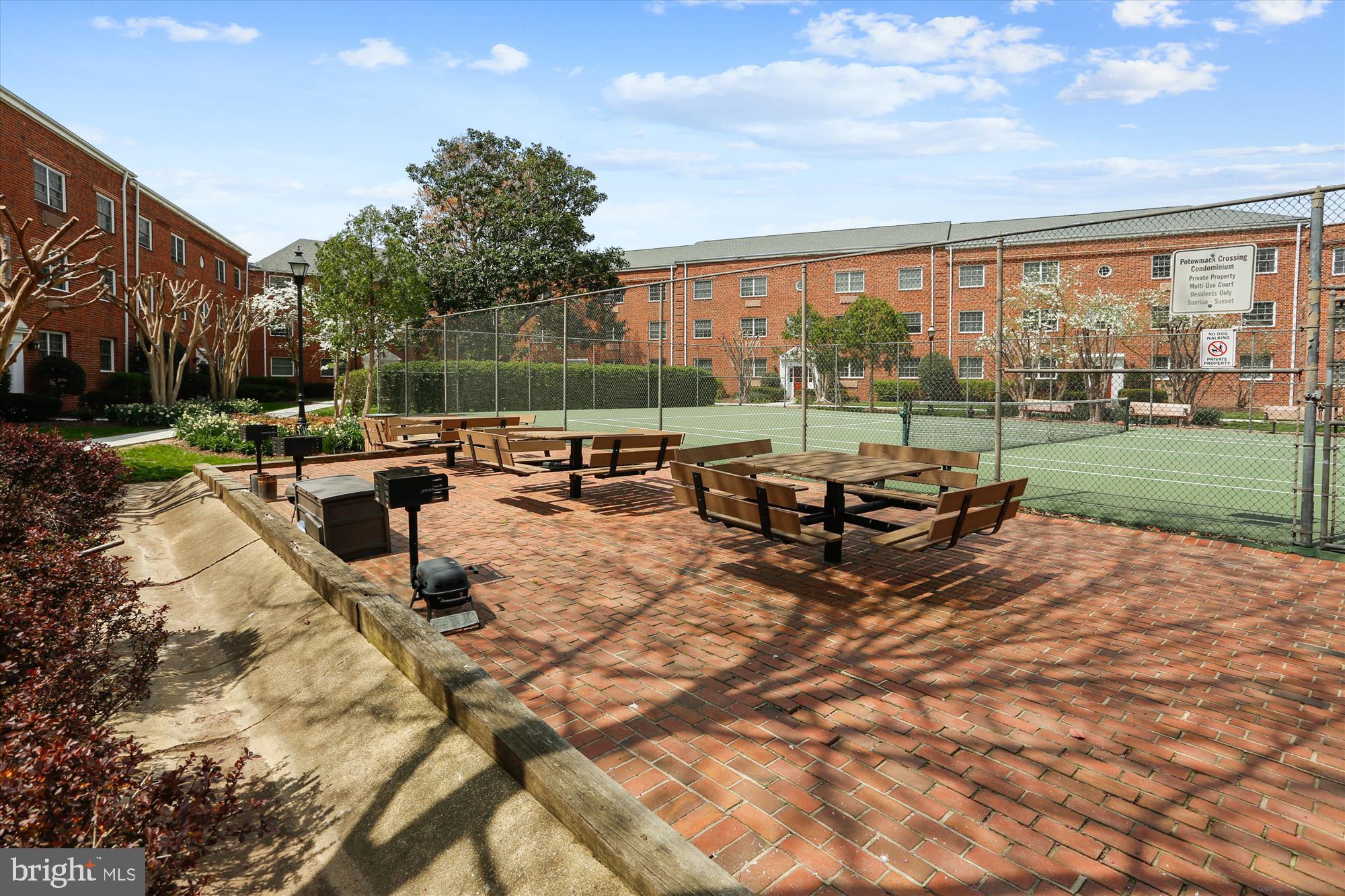 POTOWMACK CROSSING - Residential Lease