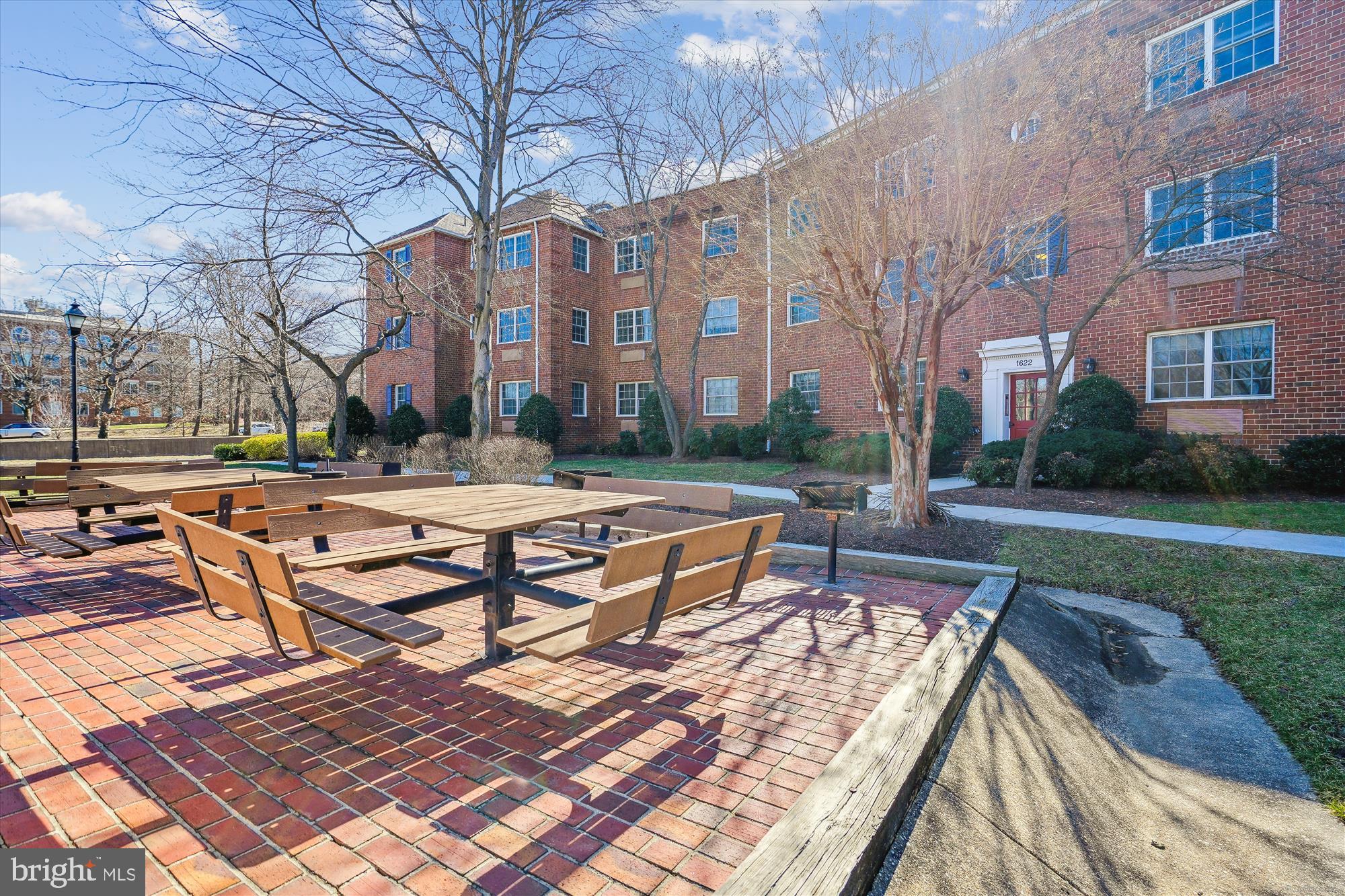 POTOWMACK CROSSING - Residential Lease