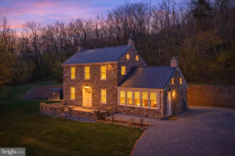 11614 National Pike, Clear Spring, MD 21722 - #: MDWA2035604