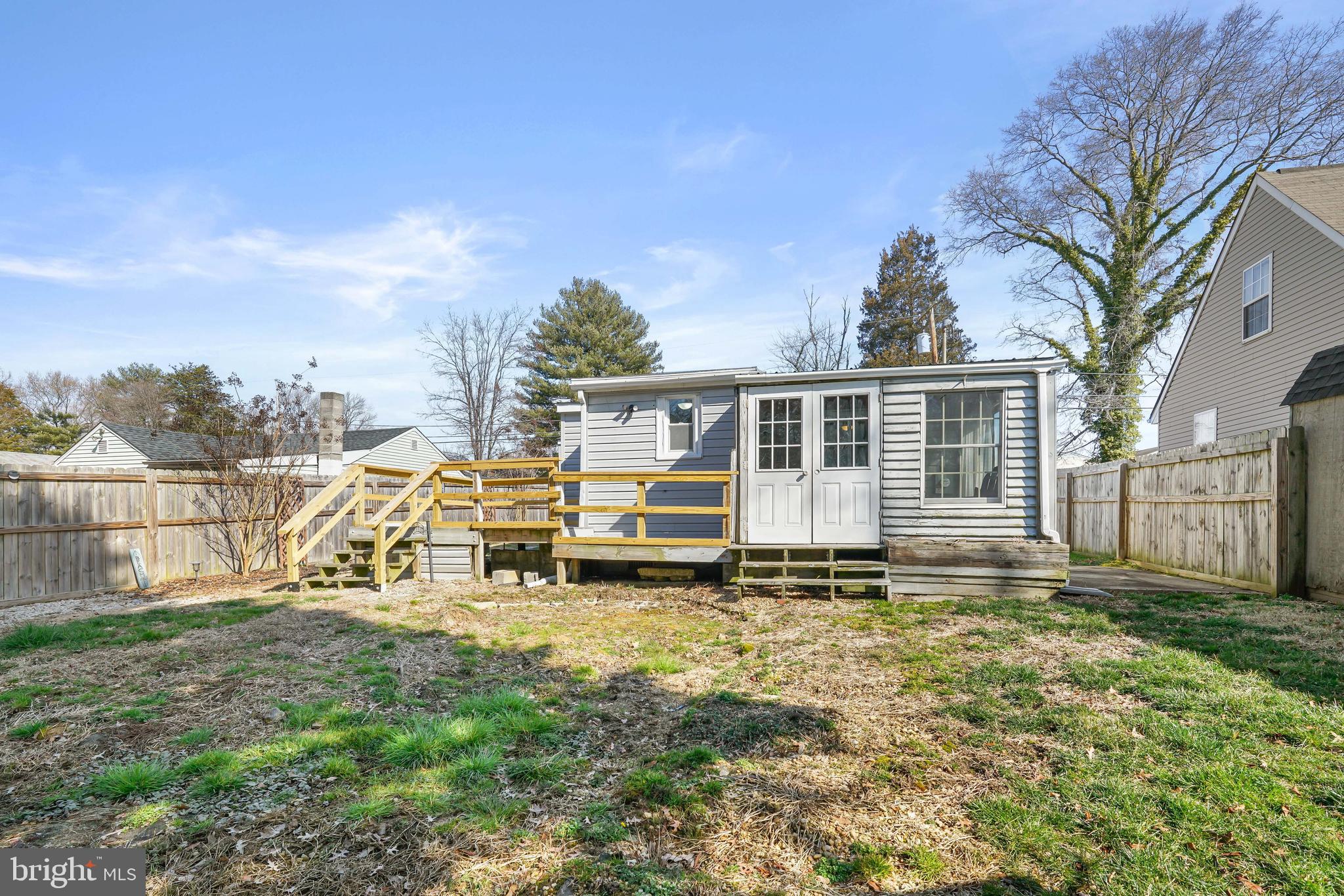 CHARLESTOWN MANOR - Residential