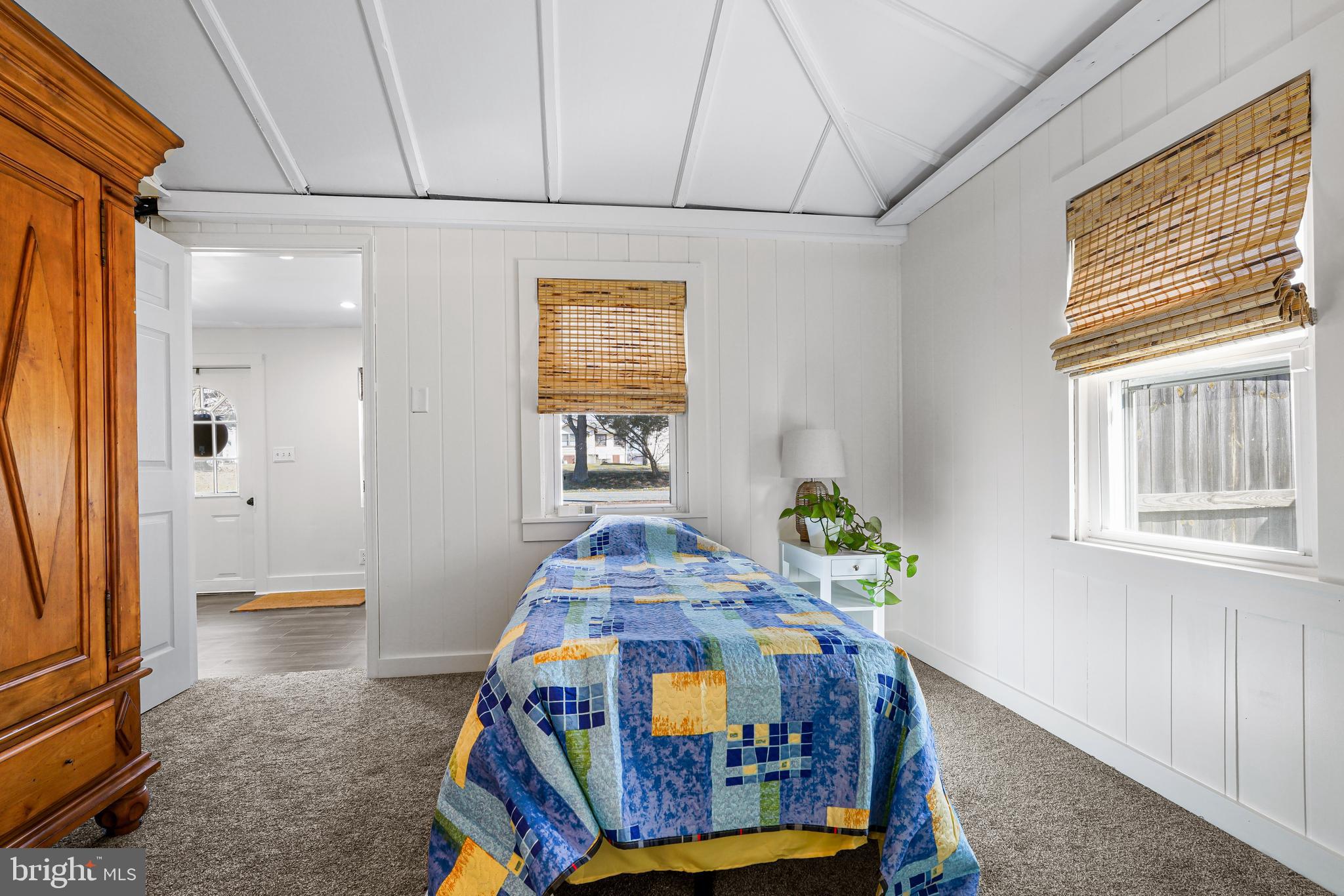 CHARLESTOWN MANOR - Residential