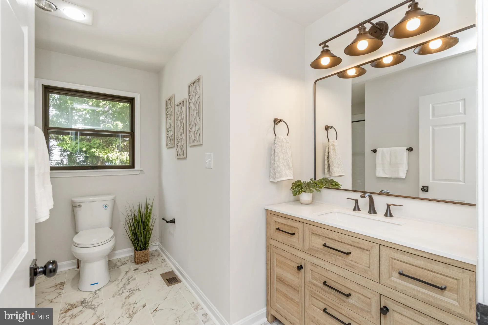 Fallston, Maryland 21047, United States, 4 Bedrooms Bedrooms, ,2 BathroomsBathrooms,Residential,Pending,124887