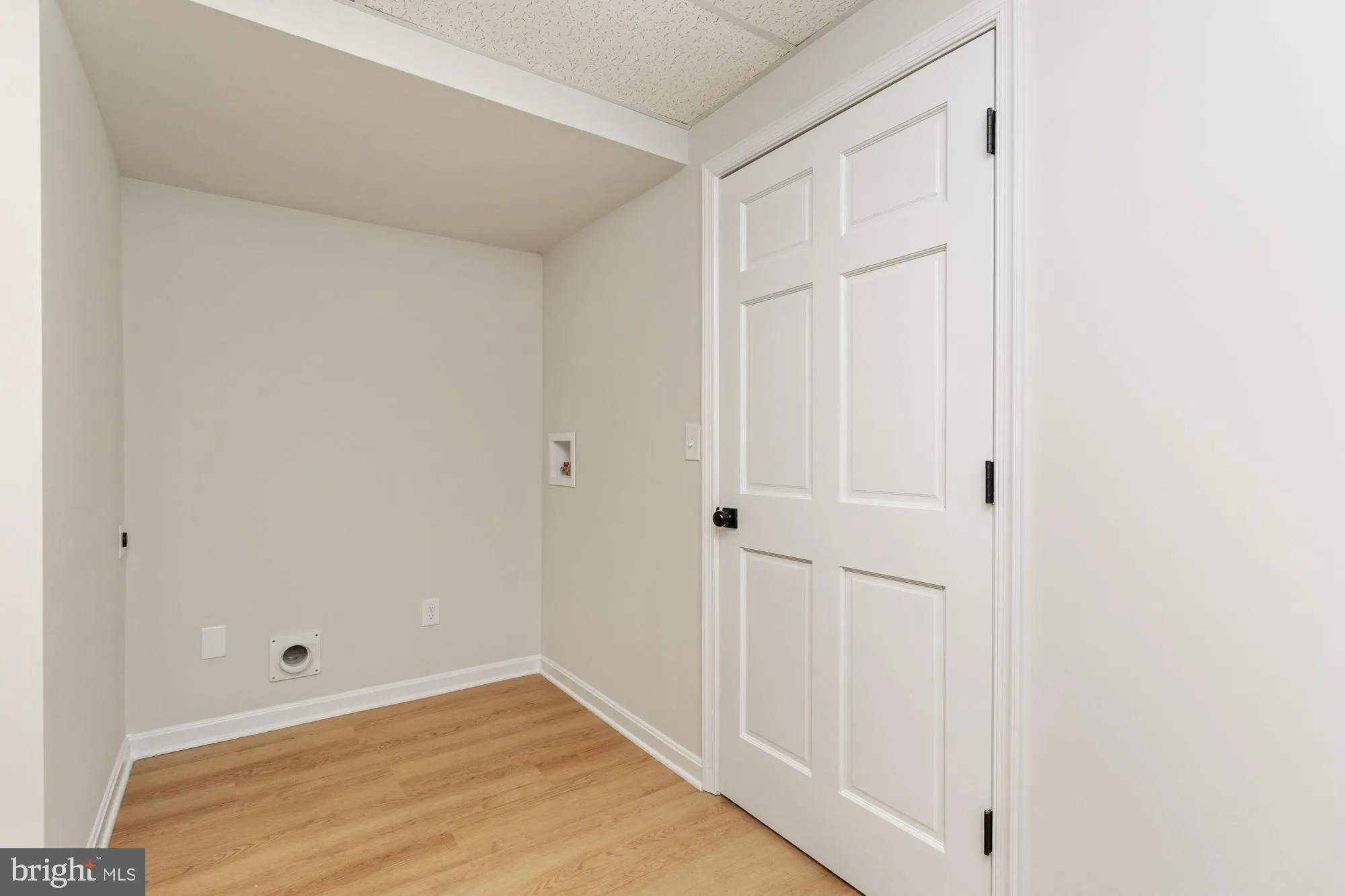 Fallston, Maryland 21047, United States, 4 Bedrooms Bedrooms, ,2 BathroomsBathrooms,Residential,Pending,124887