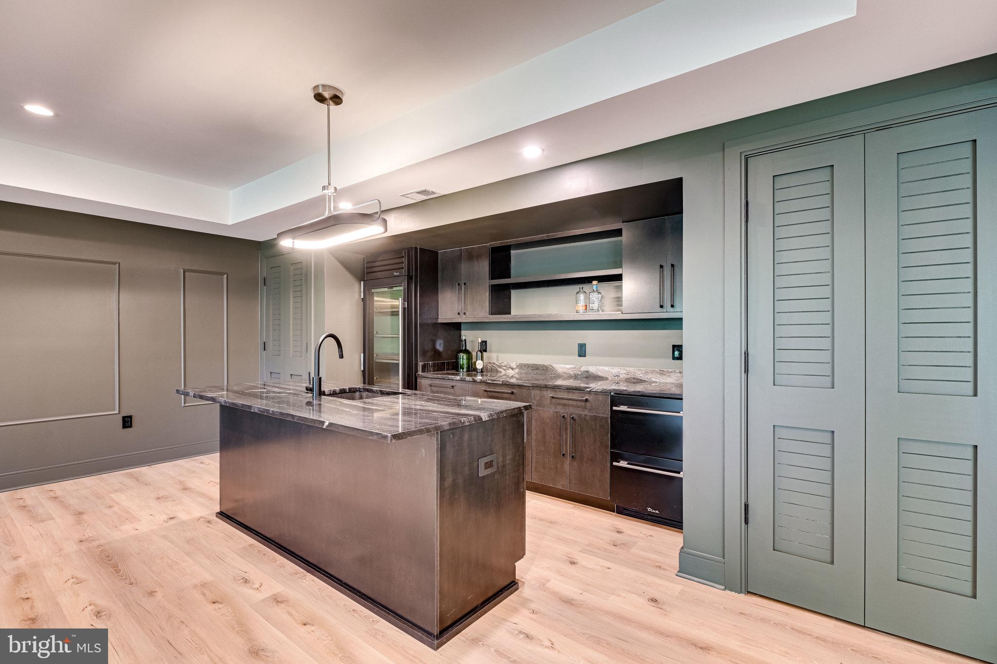 SALONA VILLAGE - Residential