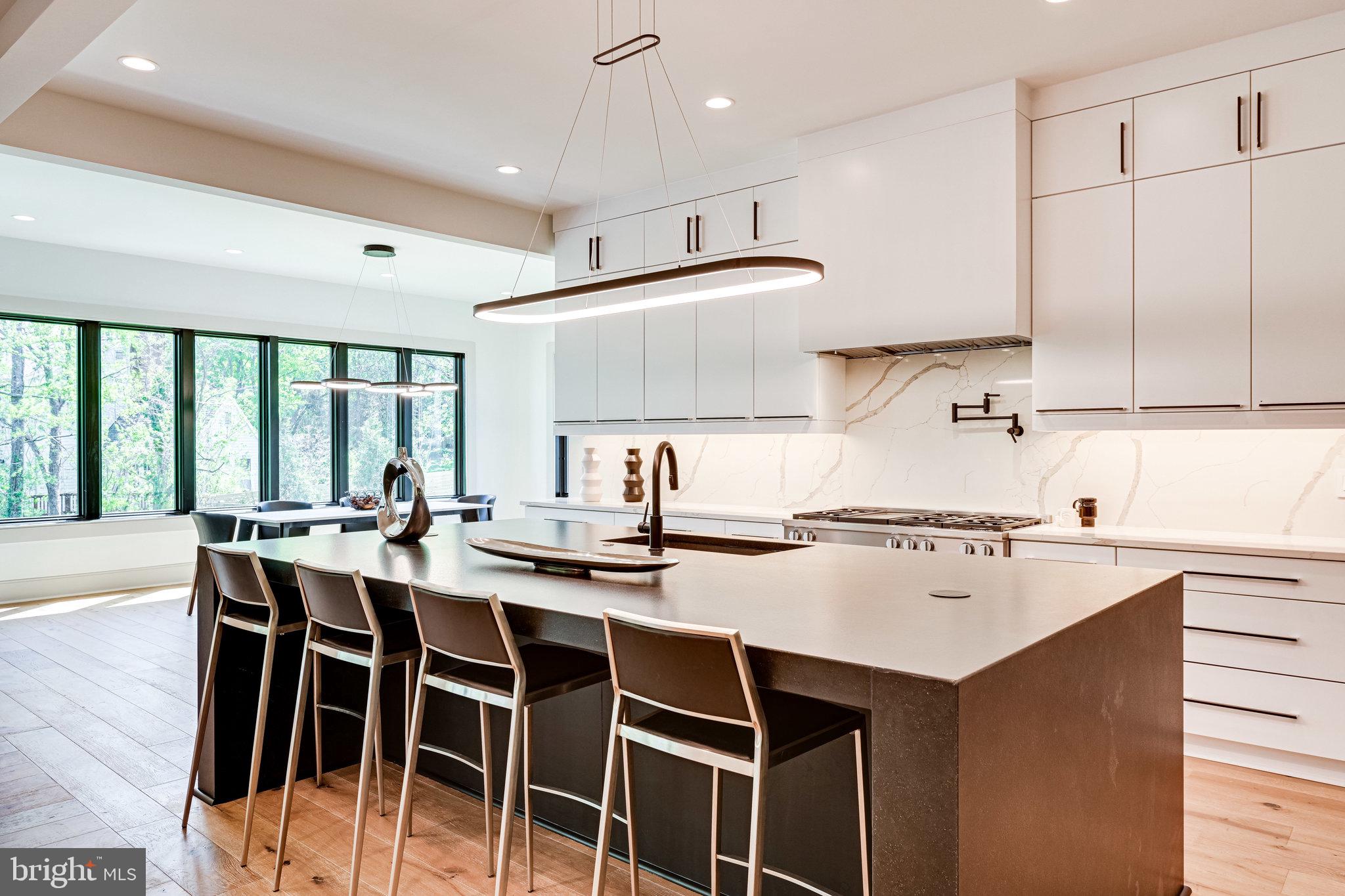 SALONA VILLAGE - Residential