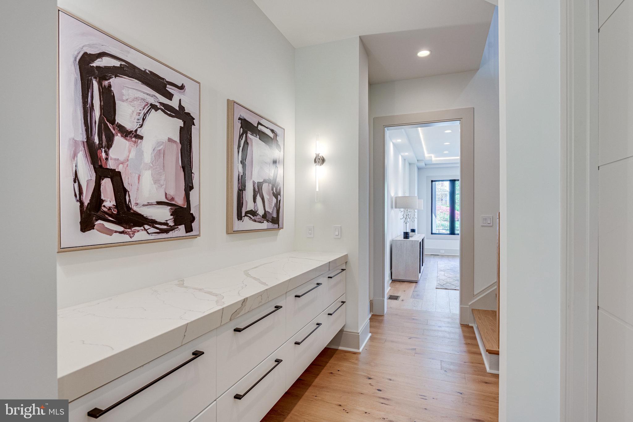 SALONA VILLAGE - Residential