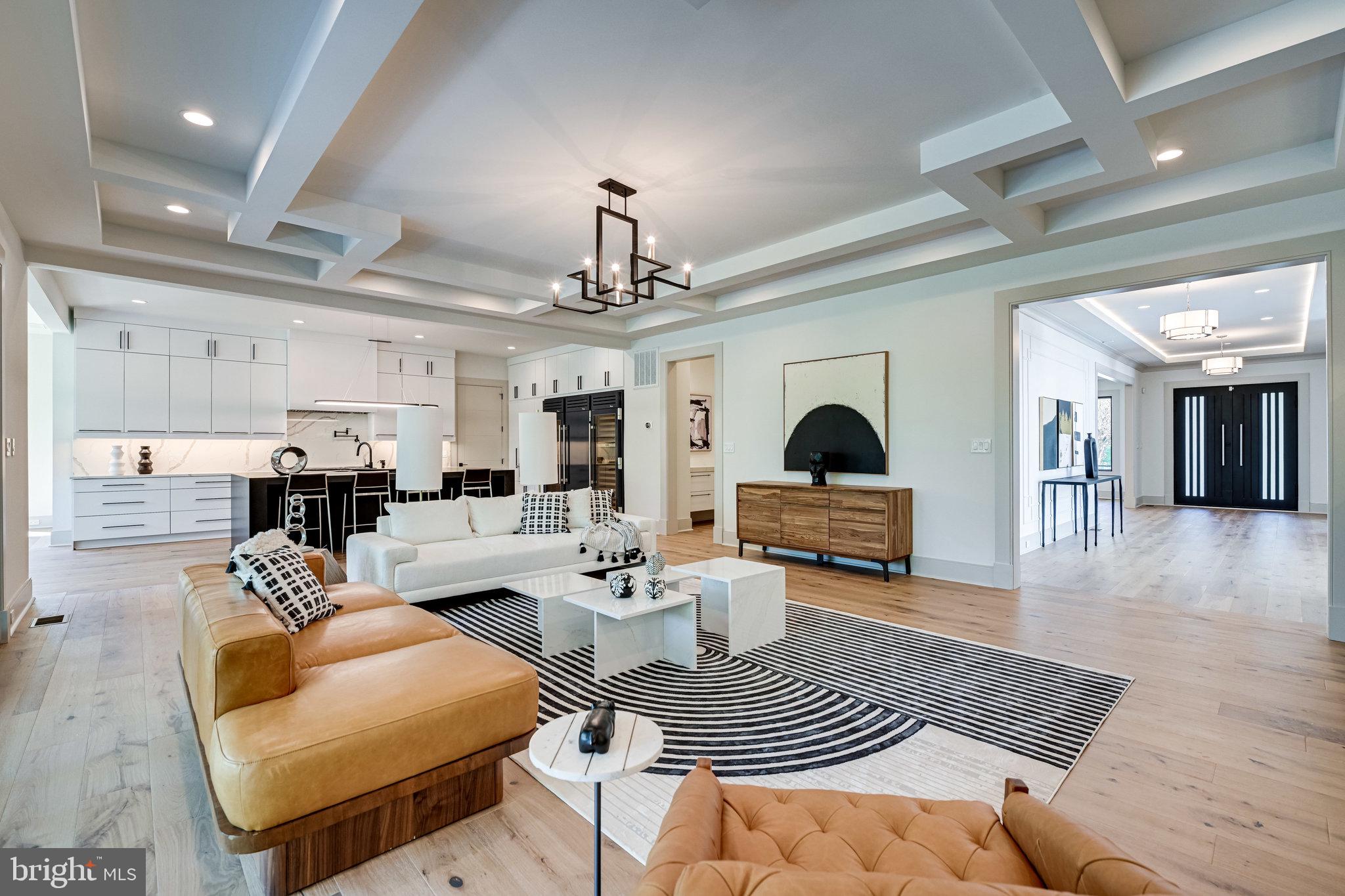 SALONA VILLAGE - Residential