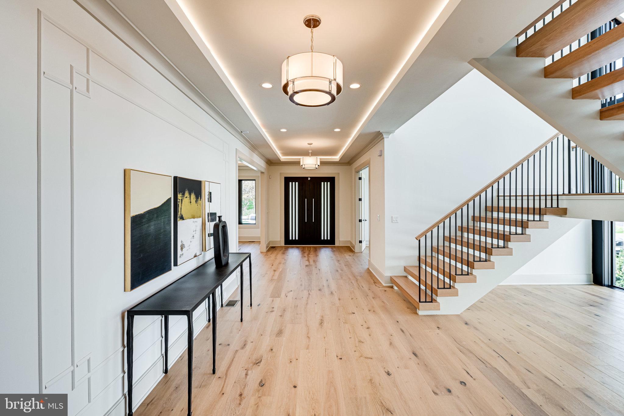 SALONA VILLAGE - Residential