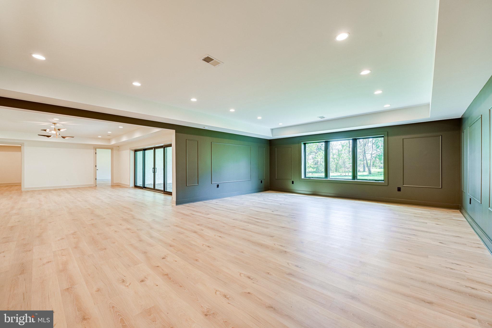 SALONA VILLAGE - Residential