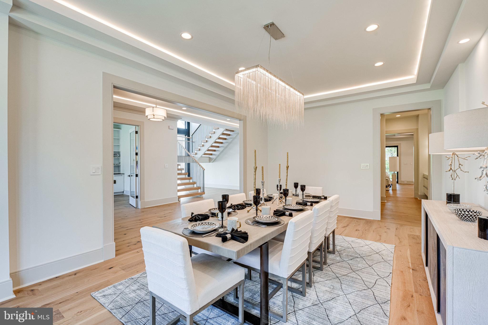 SALONA VILLAGE - Residential