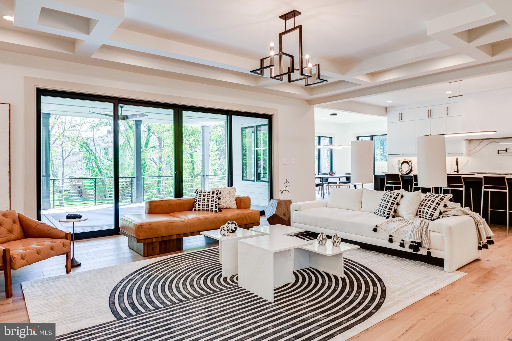 SALONA VILLAGE - Residential