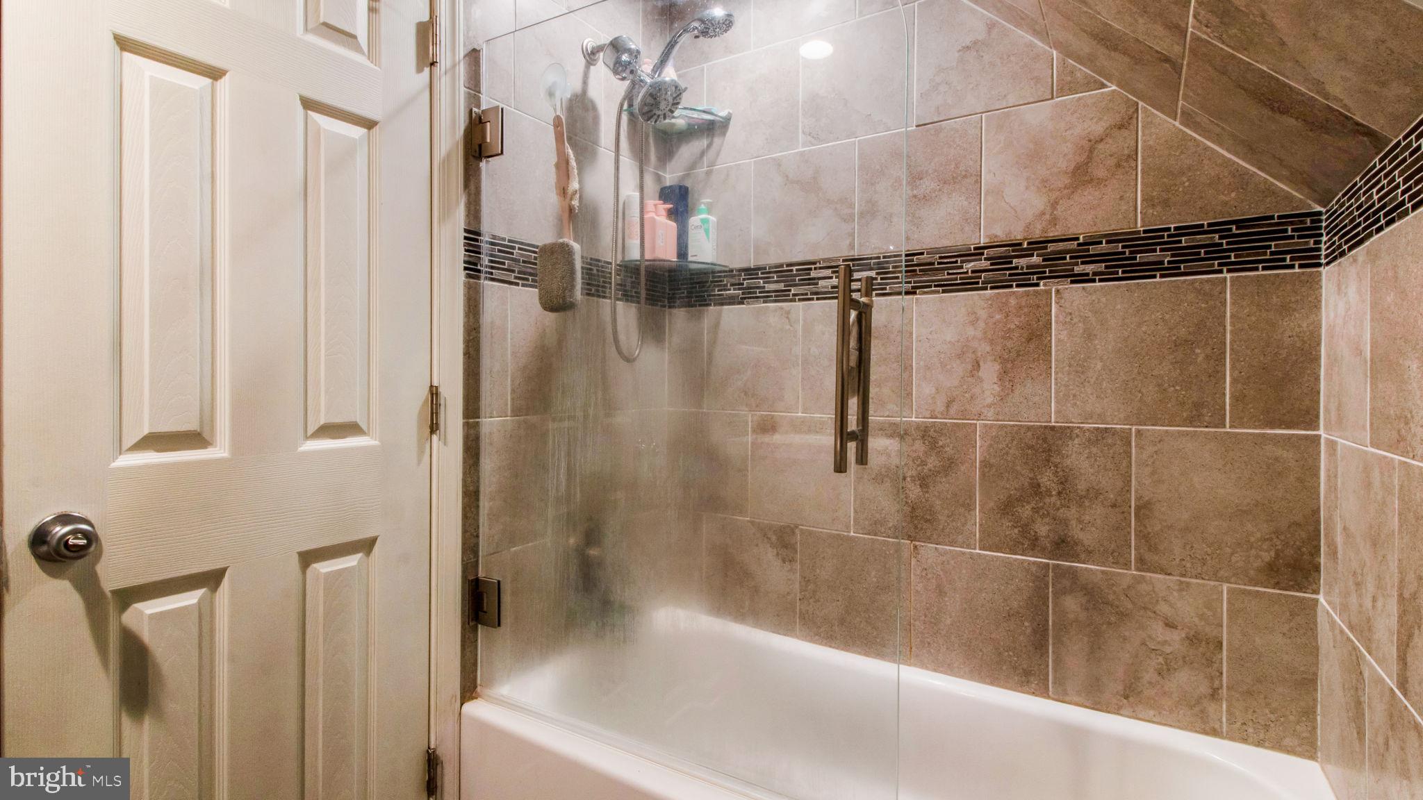 YORKTOWN - Residential