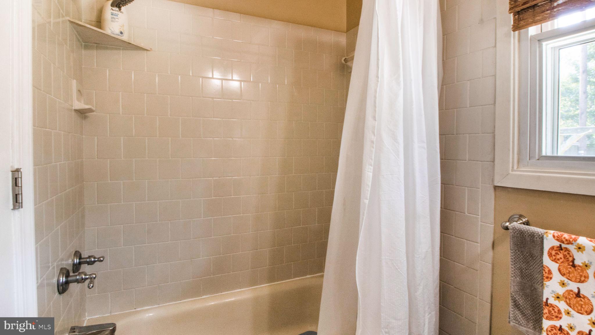 YORKTOWN - Residential