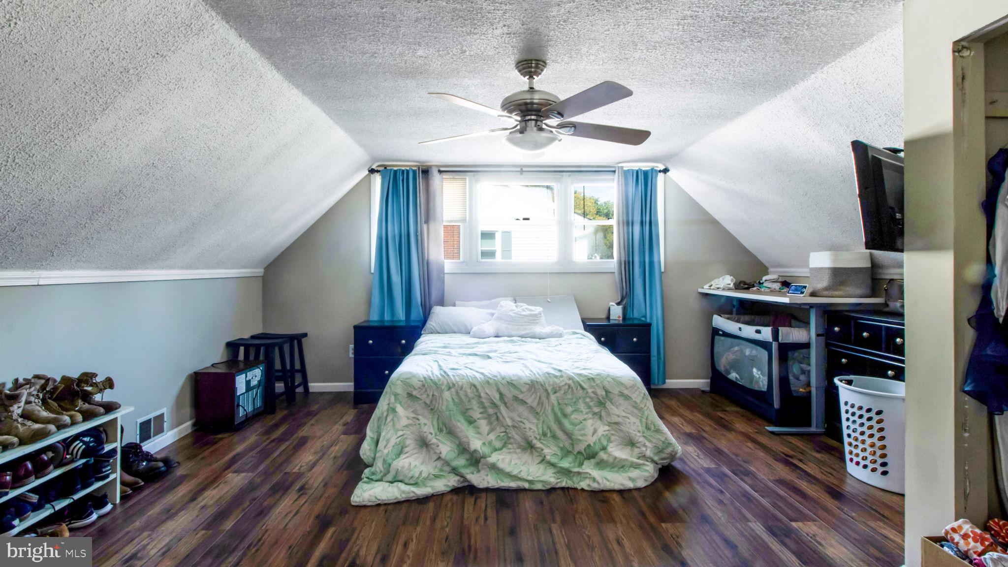 YORKTOWN - Residential