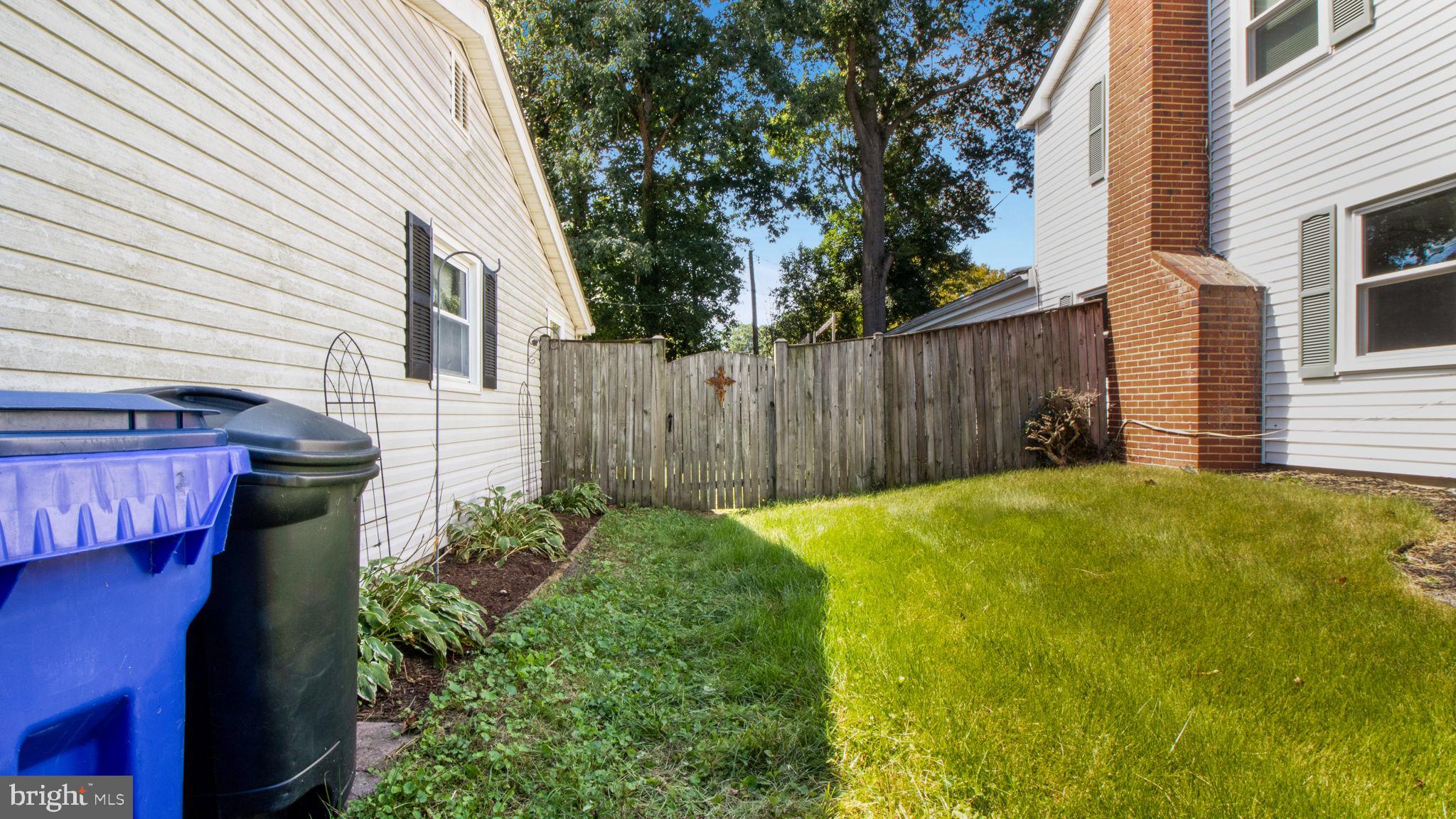 YORKTOWN - Residential