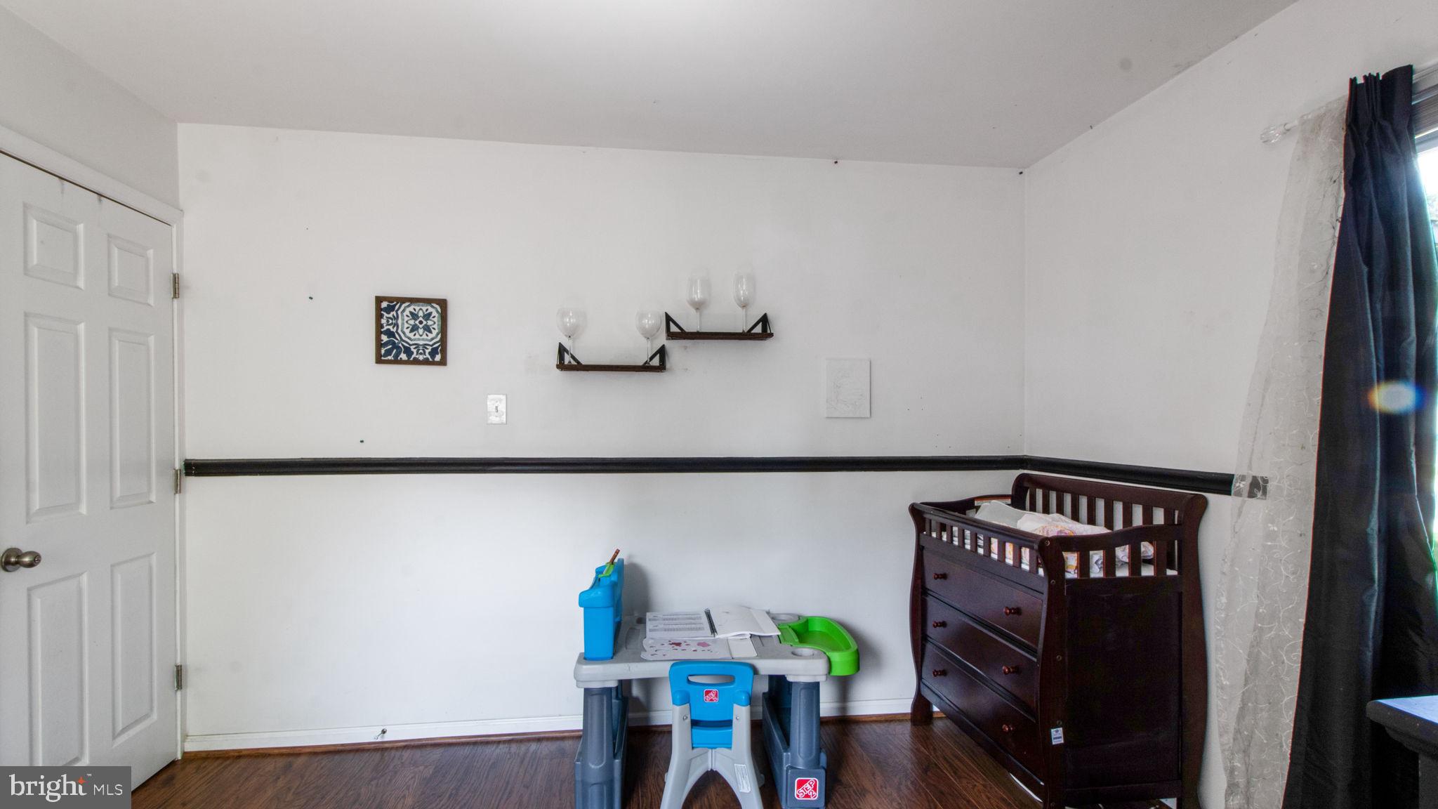 YORKTOWN - Residential