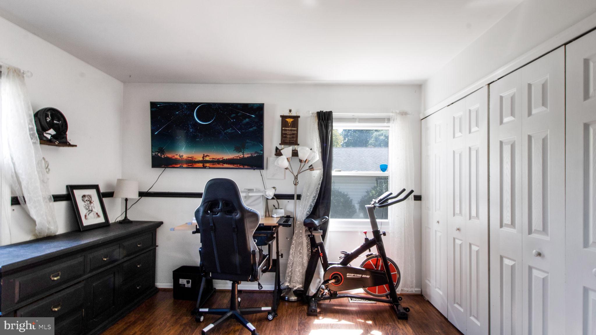 YORKTOWN - Residential