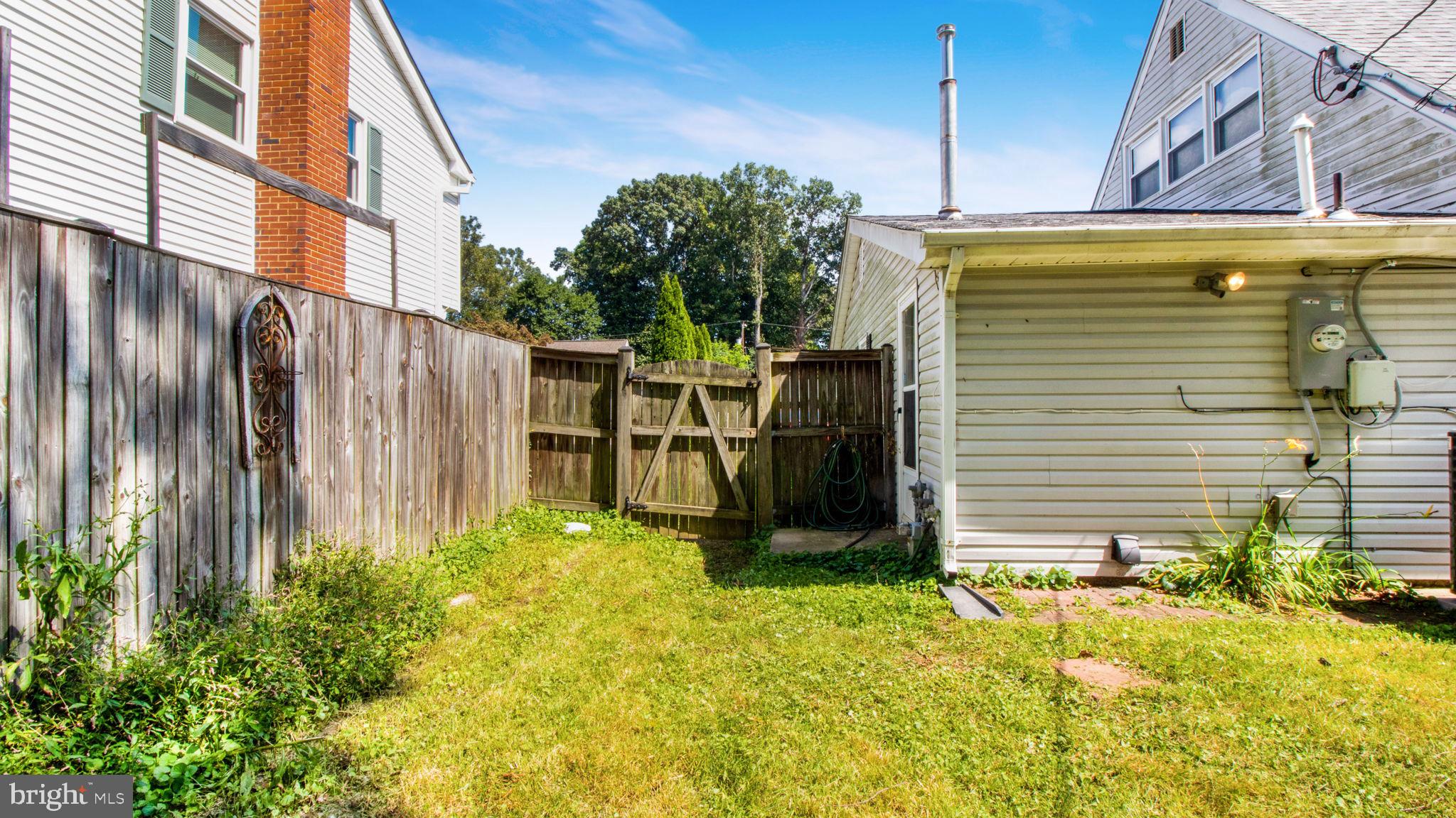 YORKTOWN - Residential