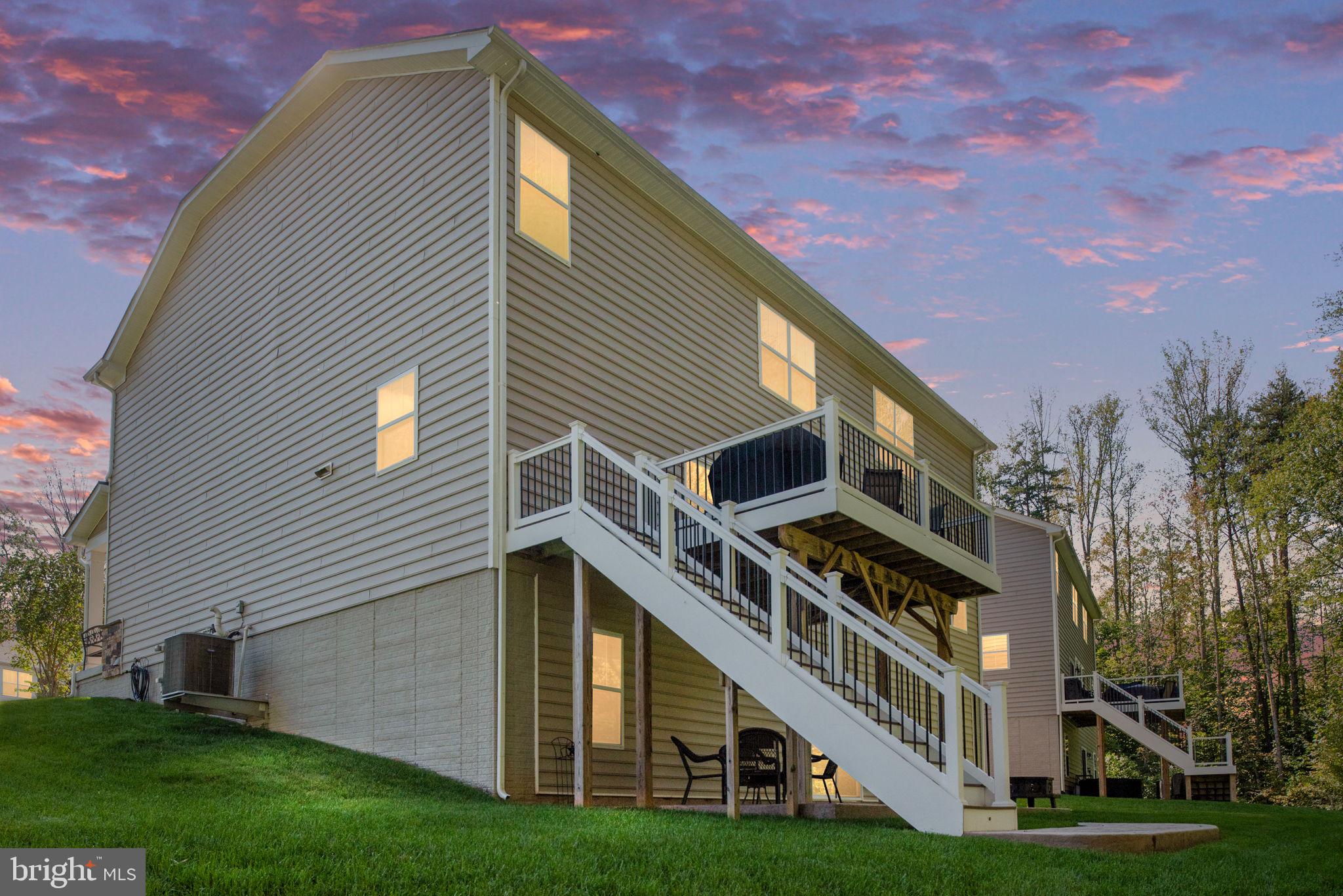 153 HOLLYCREST PLACE