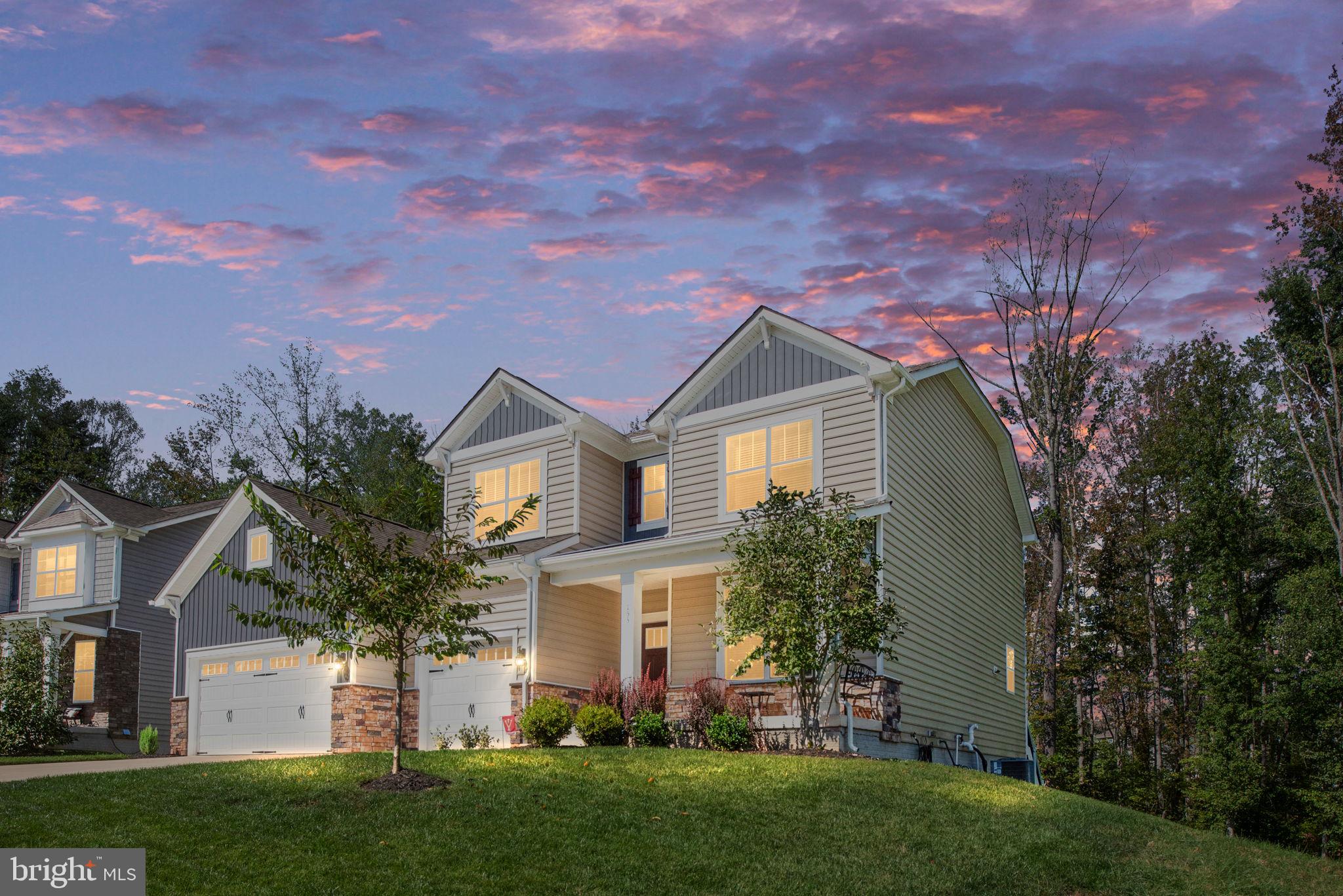 153 HOLLYCREST PLACE
