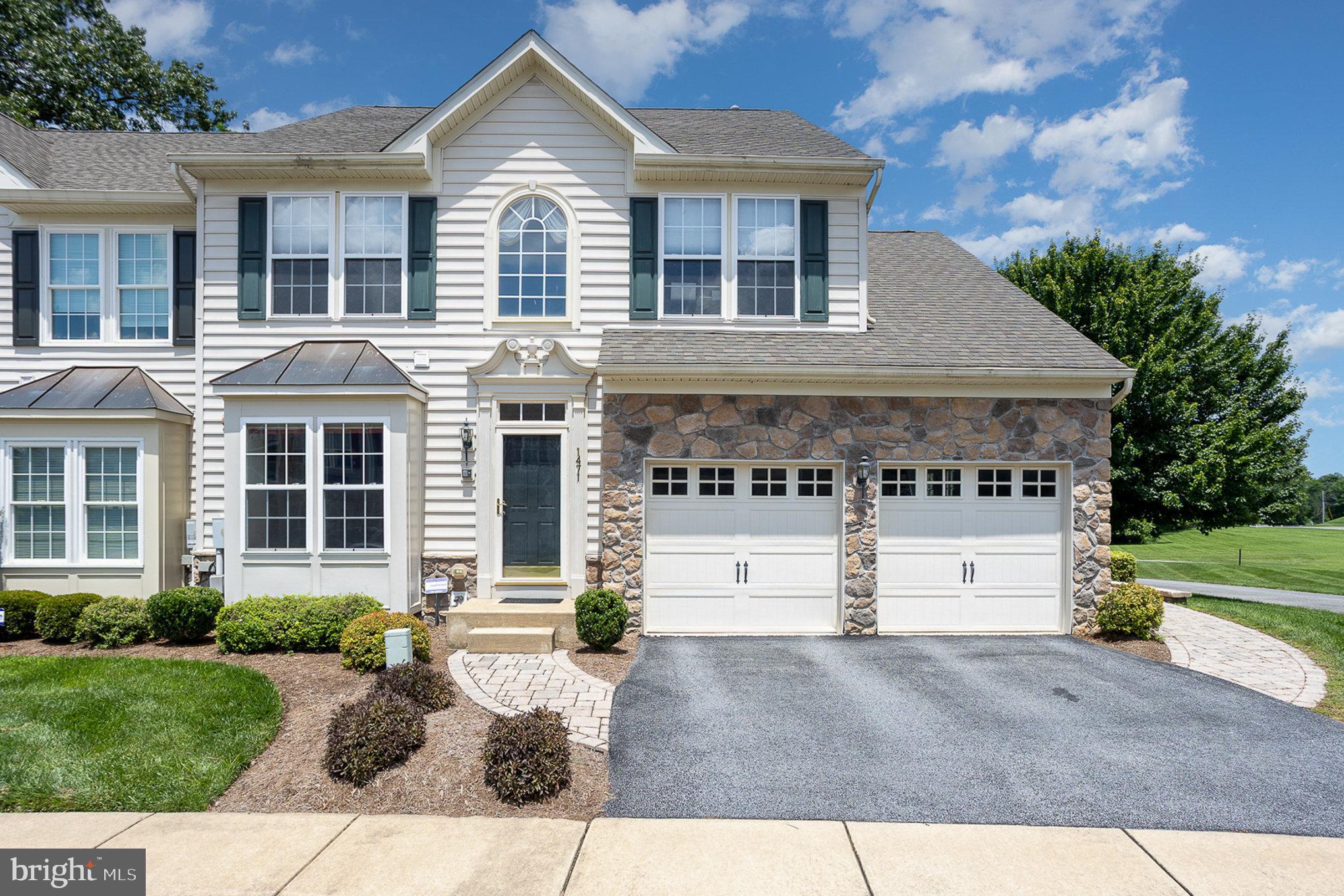 1471 HERITAGE LANE