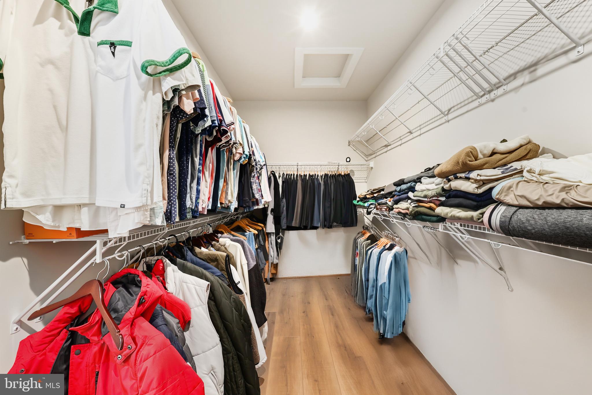 OVERLOOK - Residential