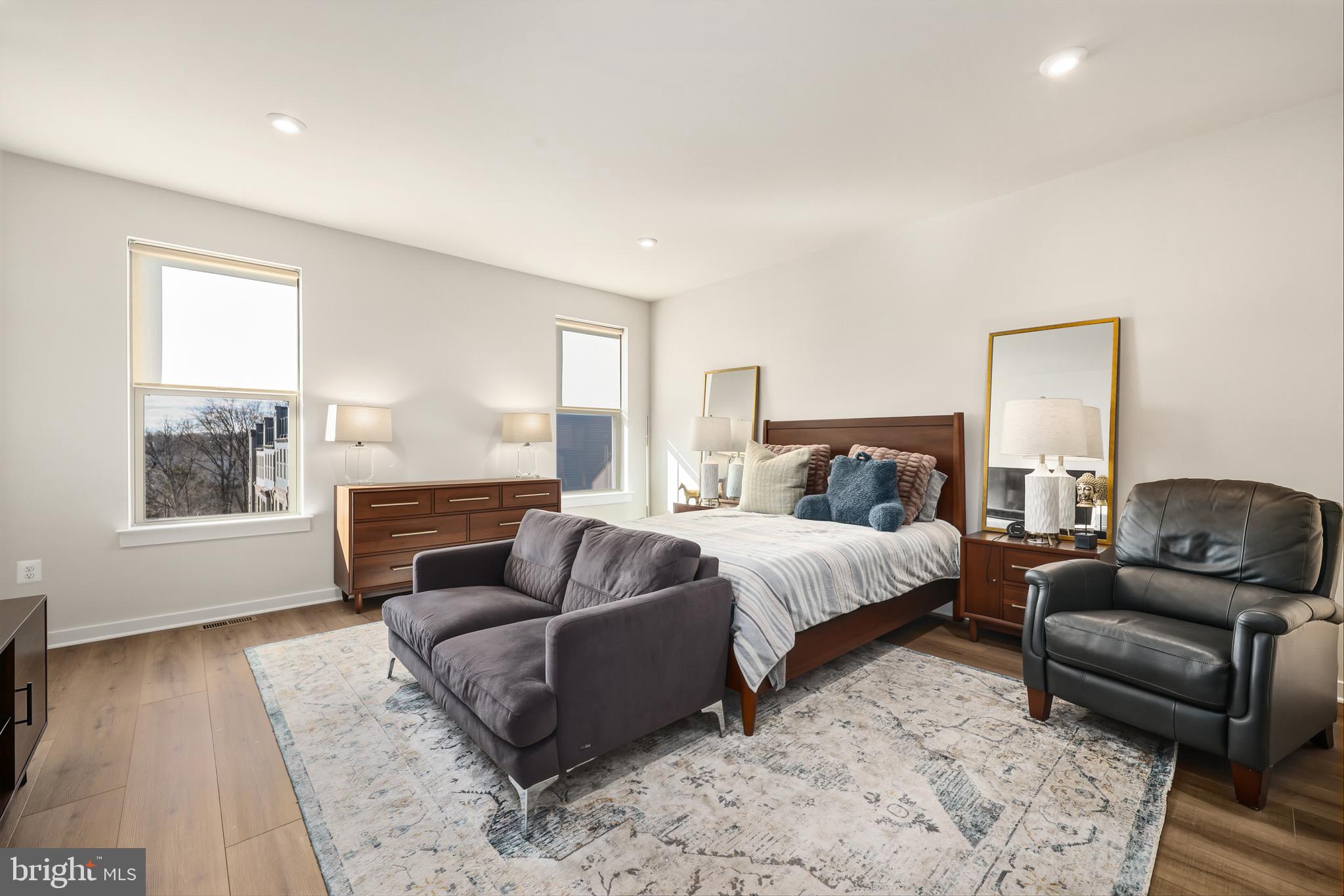 OVERLOOK - Residential