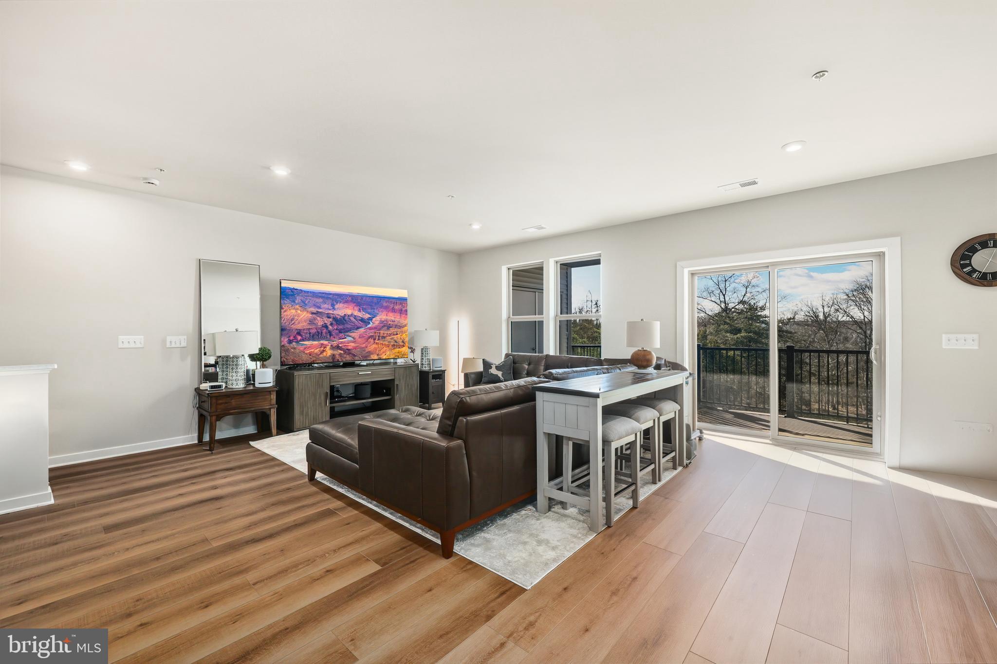 OVERLOOK - Residential