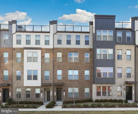13508 Innovation Station Loop Unit 3B, Herndon, VA MLS: VAFX2282188