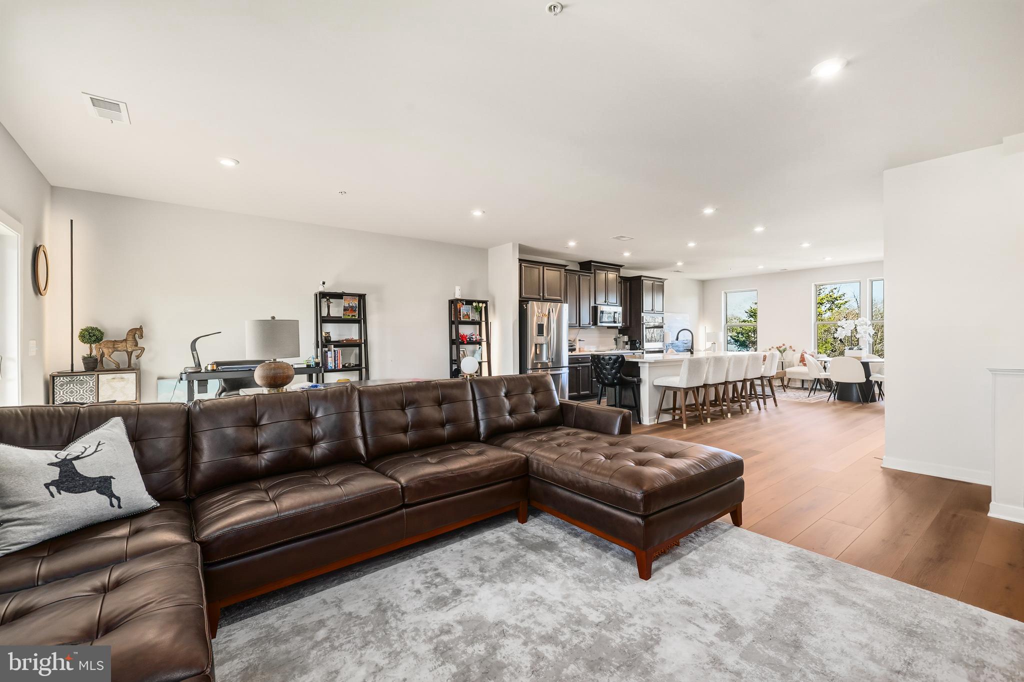 OVERLOOK - Residential