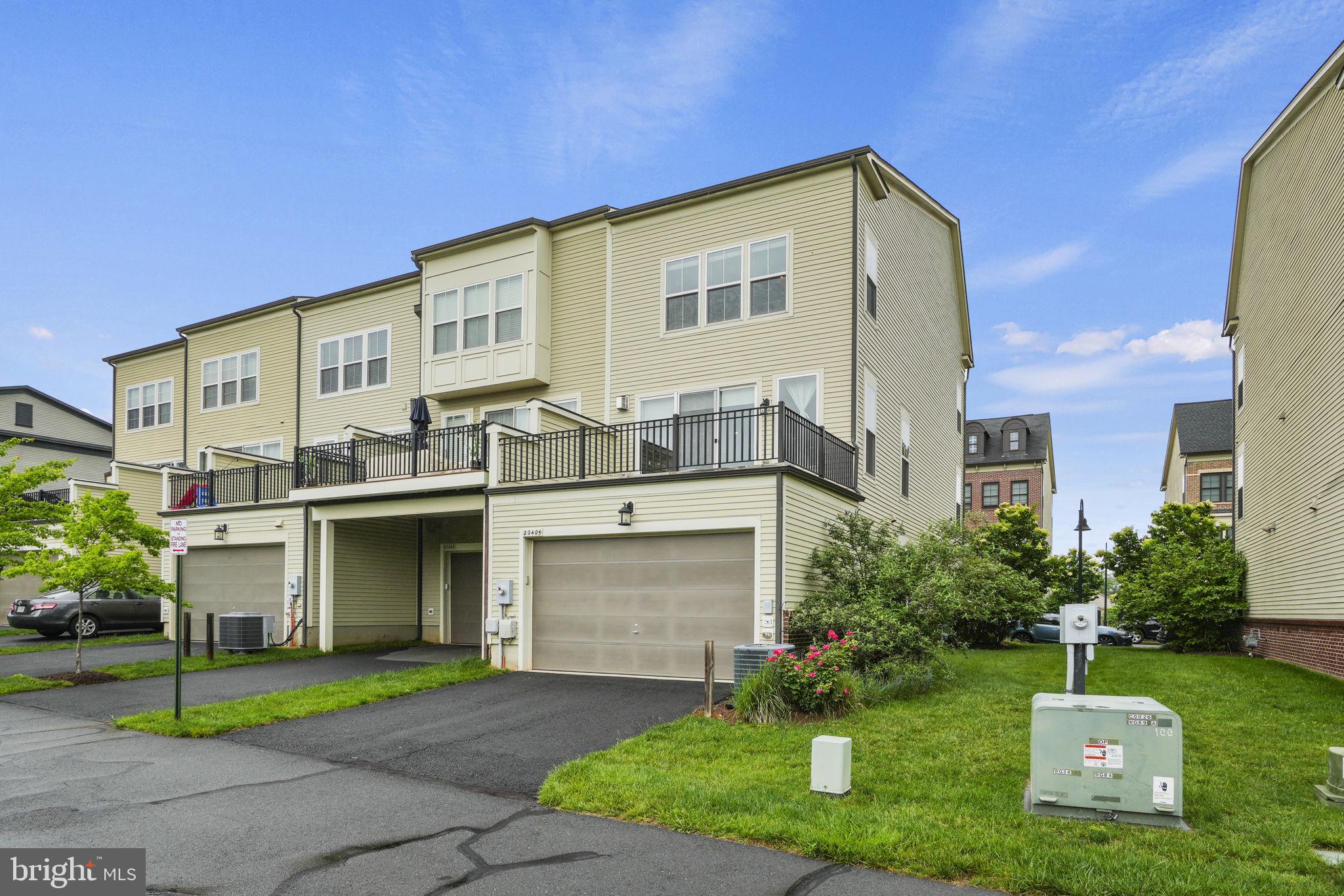 ONE LOUDOUN LANDBAY C - Residential Lease