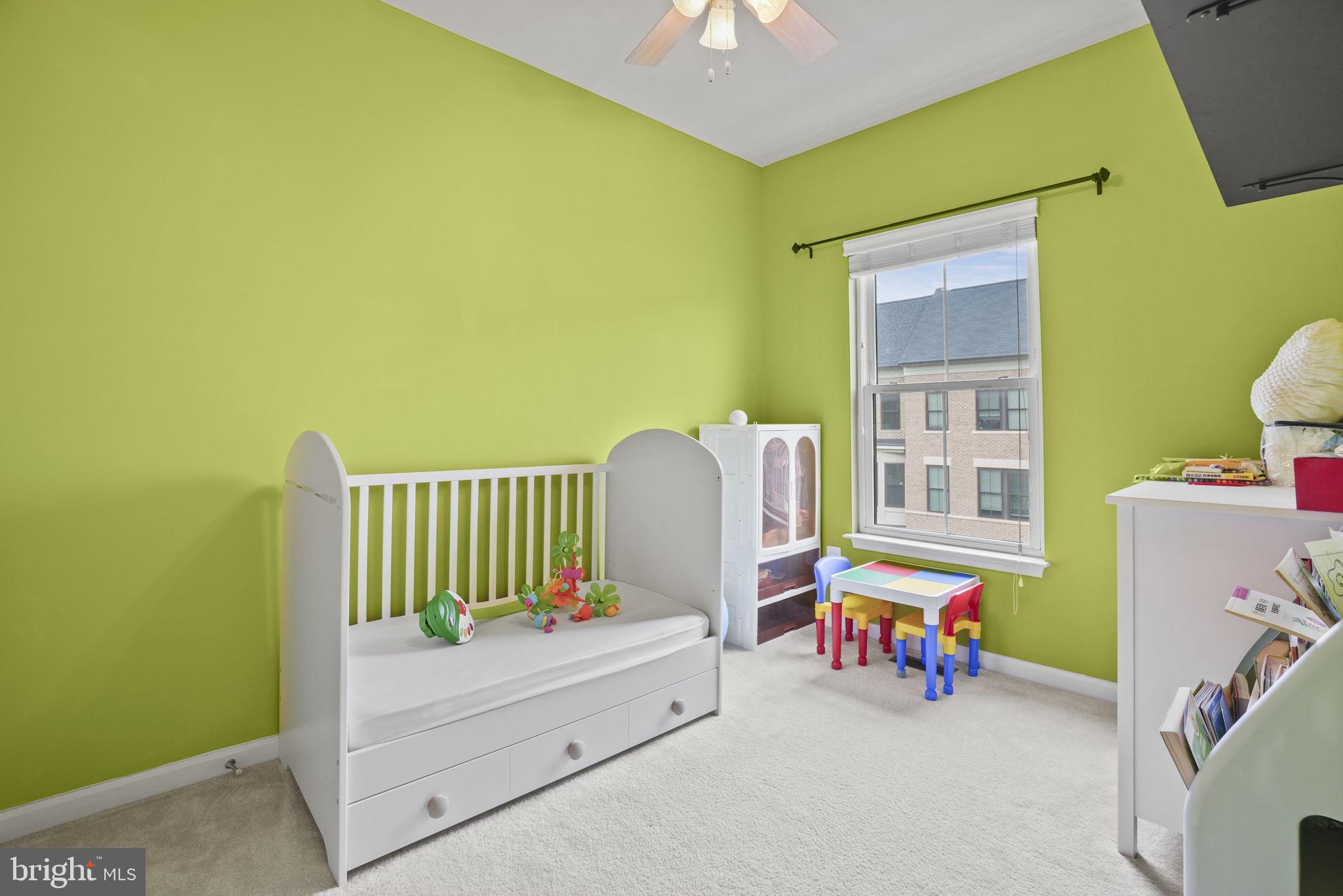 ONE LOUDOUN LANDBAY C - Residential Lease