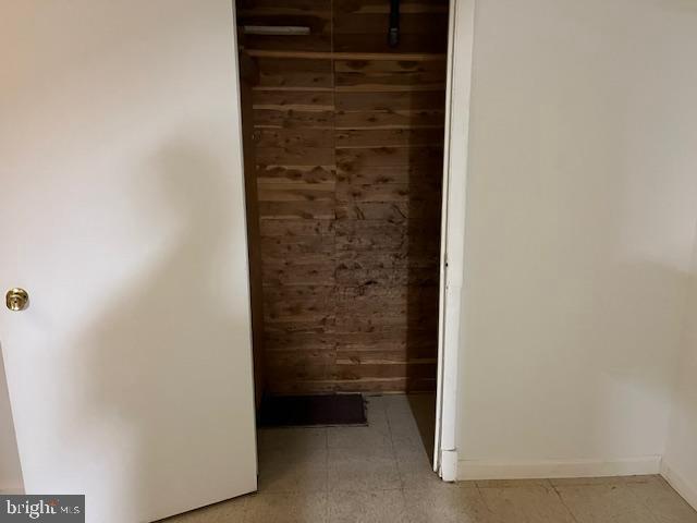 ROCK CREEK FOREST - Residential Lease