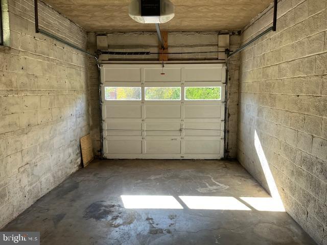 ROCK CREEK FOREST - Residential Lease