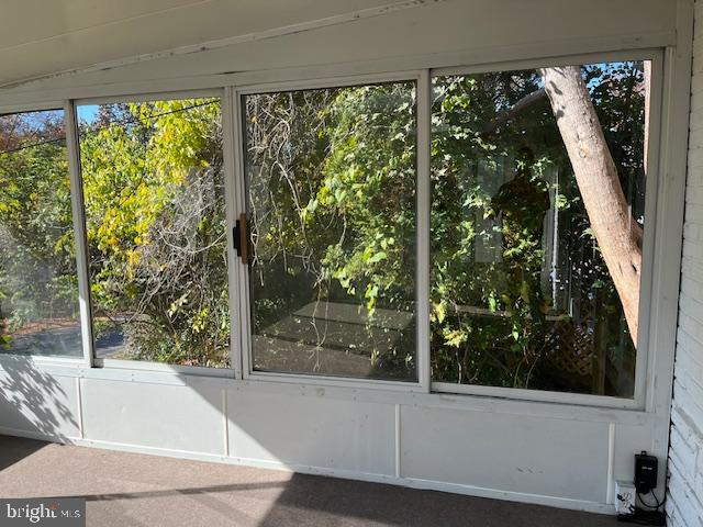 ROCK CREEK FOREST - Residential Lease