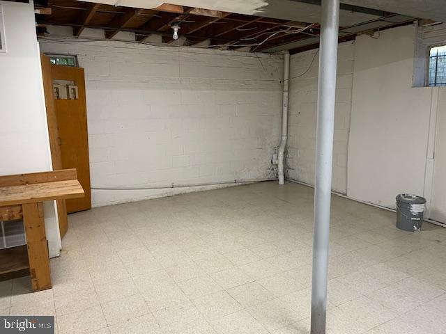 ROCK CREEK FOREST - Residential Lease