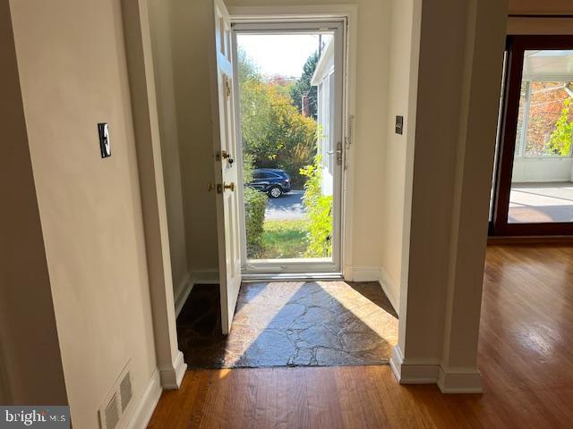 ROCK CREEK FOREST - Residential Lease