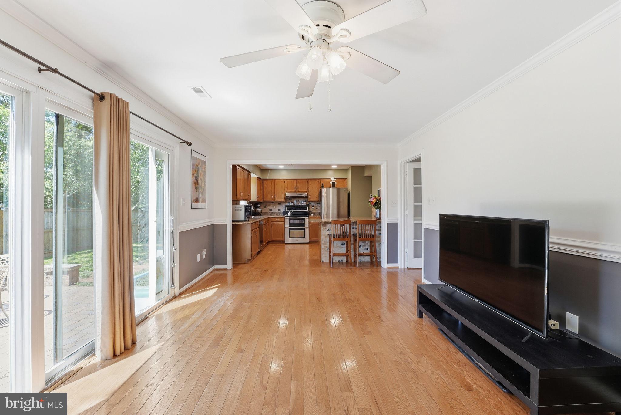 10275 RACQUET CIRCLE