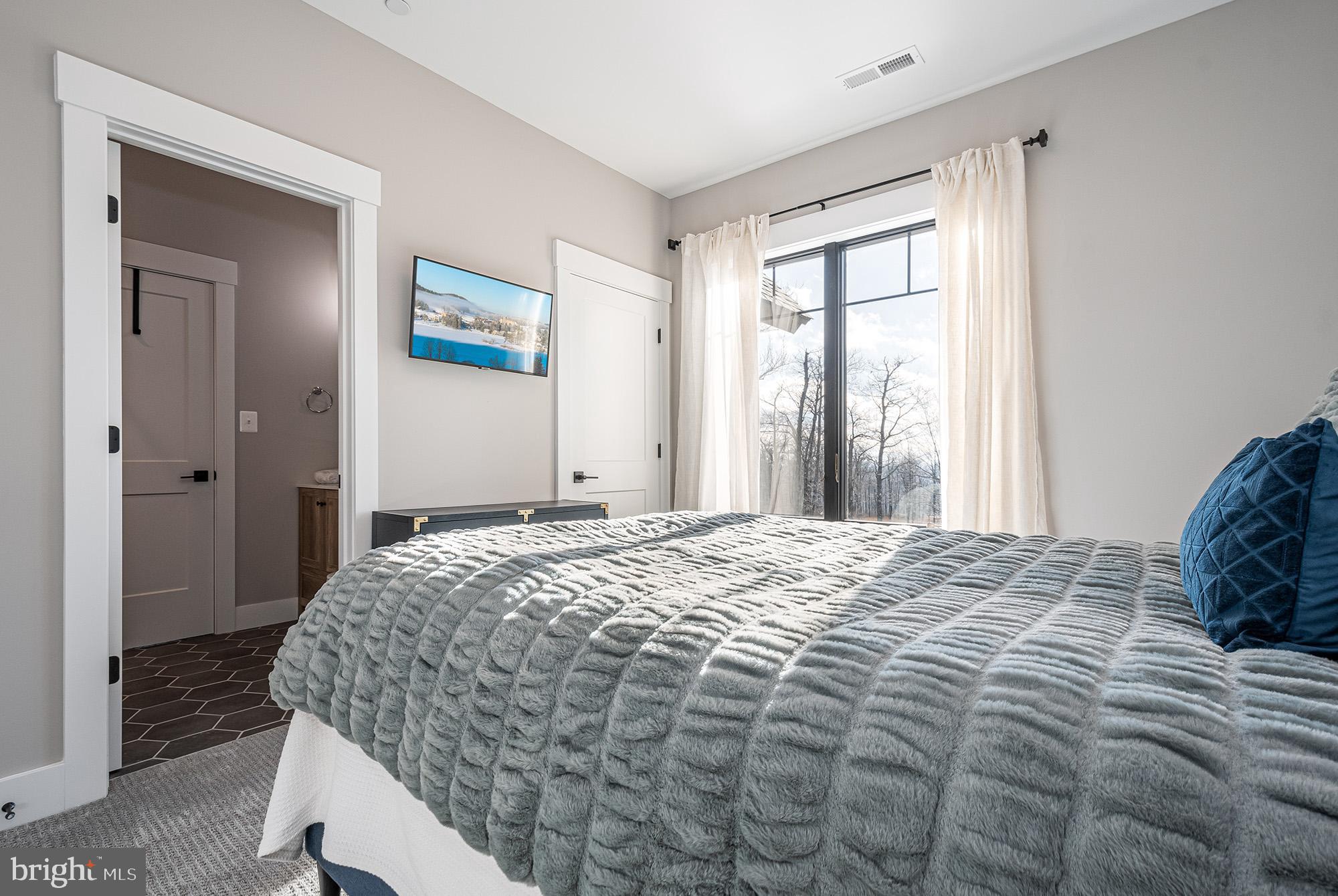 RIDGE RUN AT NORTH CAMP - Residential