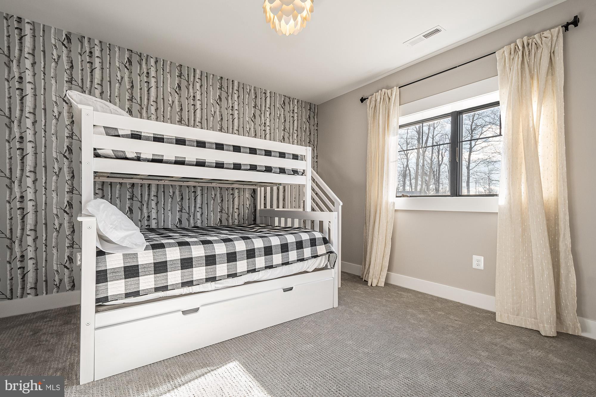 RIDGE RUN AT NORTH CAMP - Residential