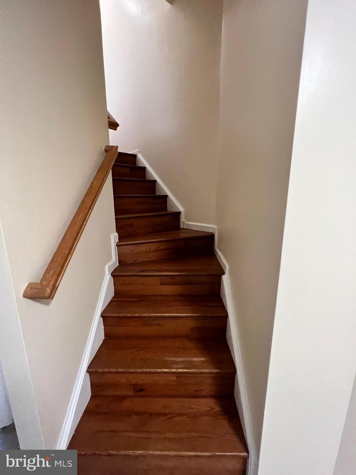 COUNTY GREEN - Residential Lease