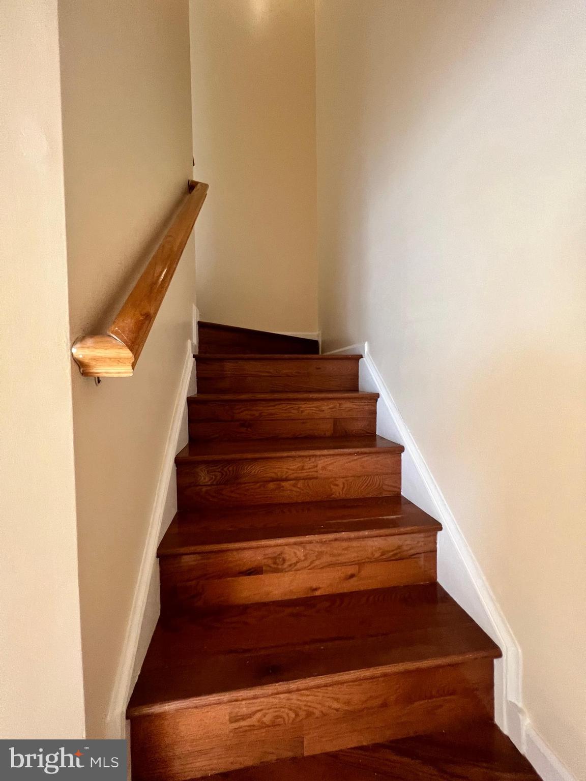 COUNTY GREEN - Residential Lease