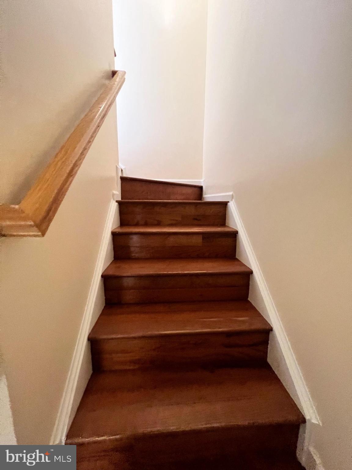 COUNTY GREEN - Residential Lease