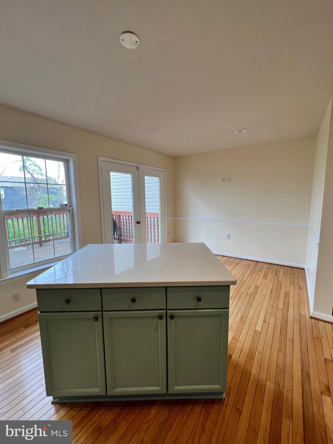 COUNTY GREEN - Residential Lease