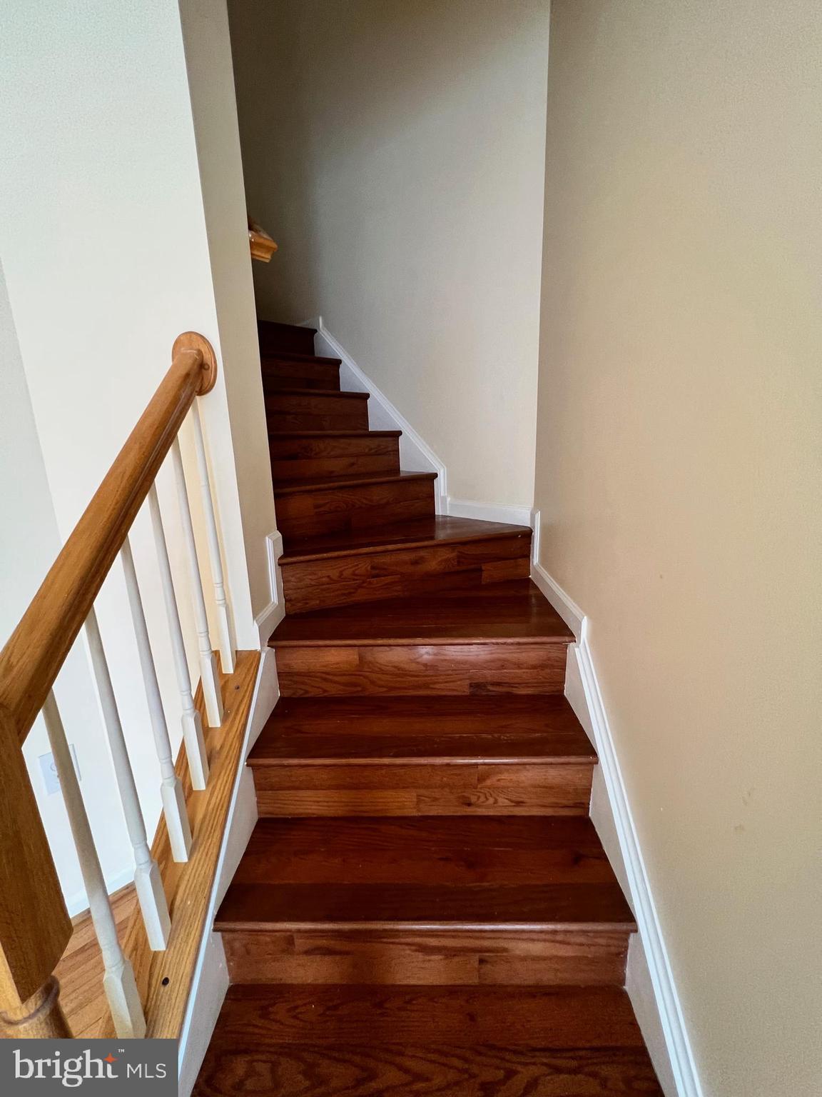 COUNTY GREEN - Residential Lease