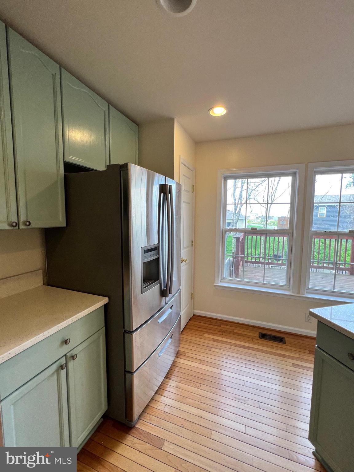 COUNTY GREEN - Residential Lease