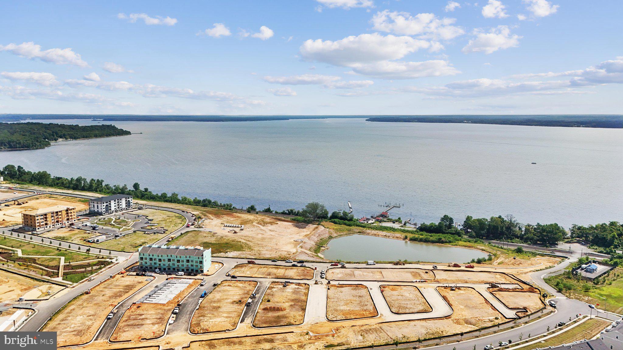 POTOMAC SHORES - Residential