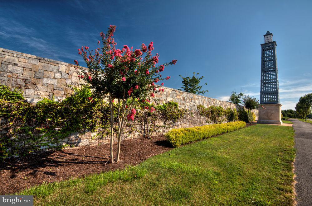 POTOMAC SHORES - Residential