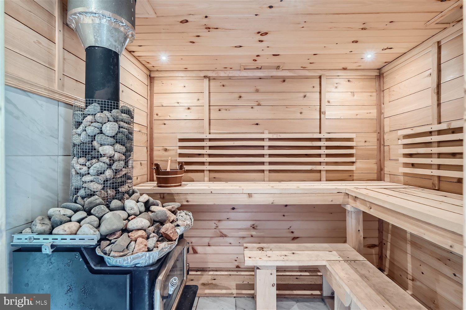 WORTHINGTON - Residential