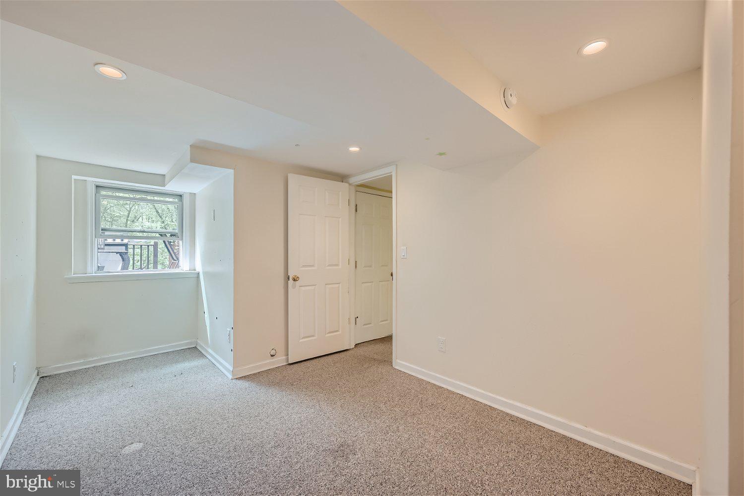 WORTHINGTON - Residential